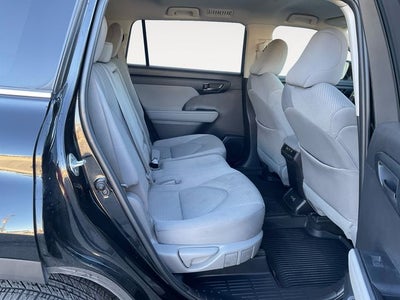 2023 Toyota Highlander LE