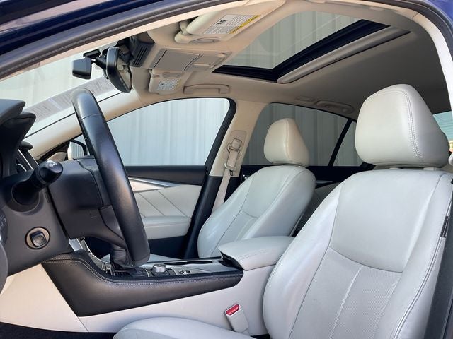 2022 INFINITI Q50 LUXE