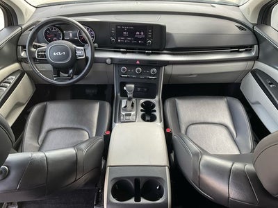 2024 Kia Carnival LX