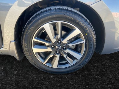 2022 Nissan Versa SV