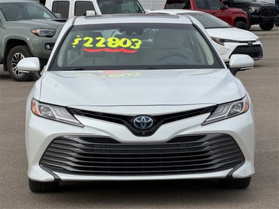 2020 Toyota Camry Hybrid XLE