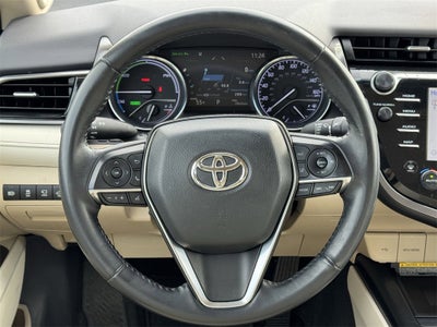 2020 Toyota Camry Hybrid XLE