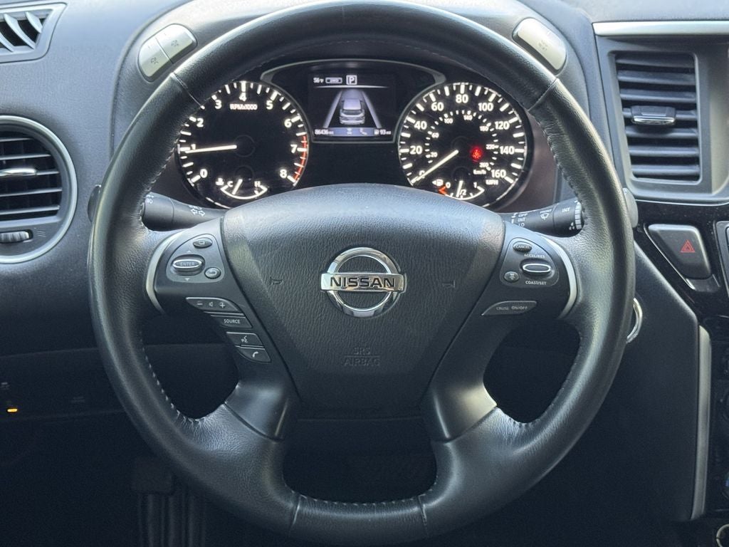 2020 Nissan Pathfinder SV