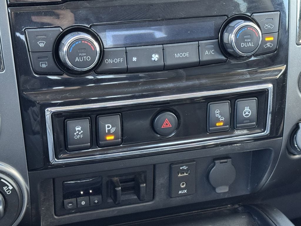 2017 Nissan TITAN Platinum Reserve