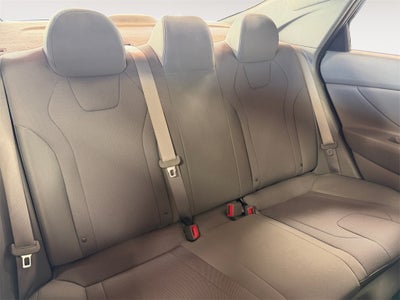 2021 Hyundai Elantra SE