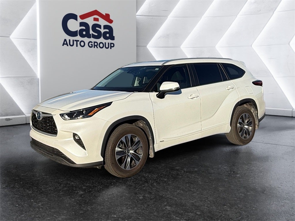 2023 Toyota Highlander Hybrid XLE