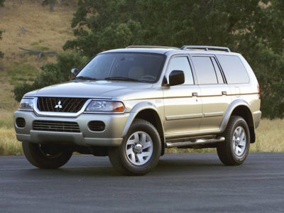 2002 Mitsubishi Montero Sport ES